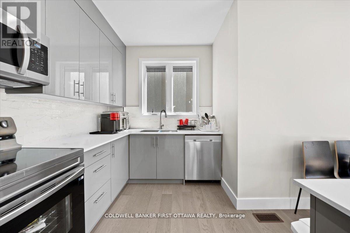 A & B - 25 Pennard Way