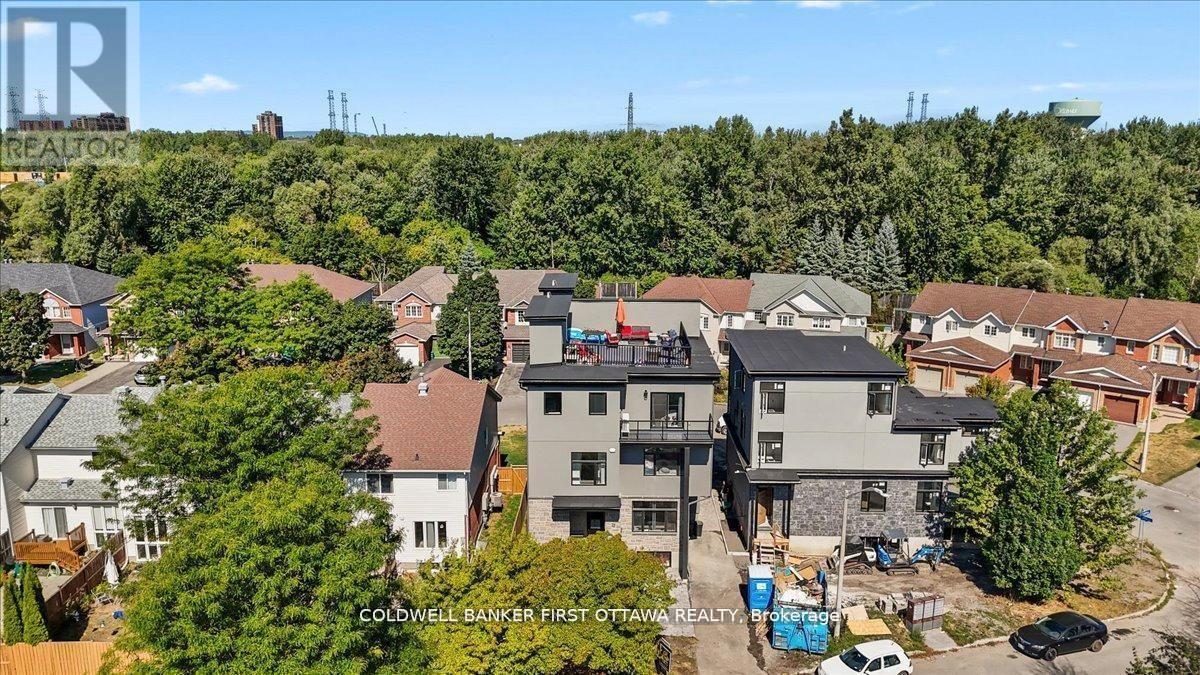 A & B - 25 Pennard Way