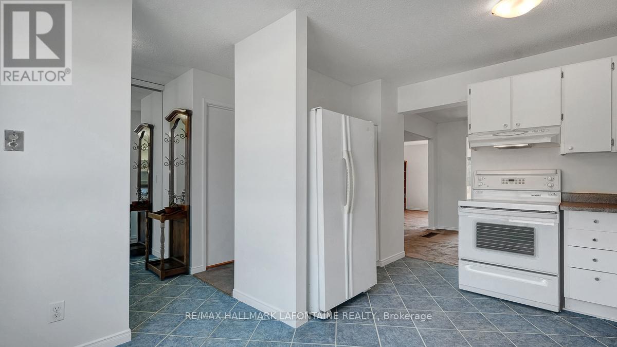 46 - 890 Cahill Drive W