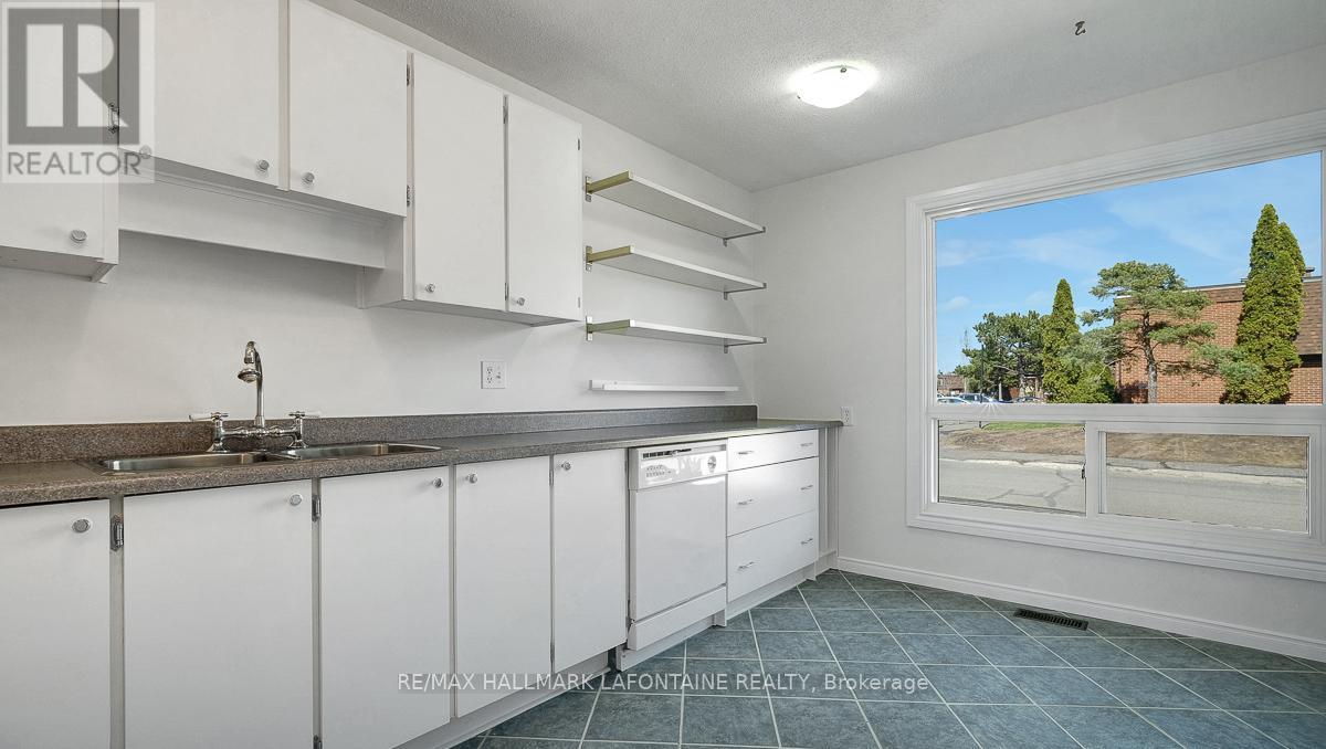 46 - 890 Cahill Drive W