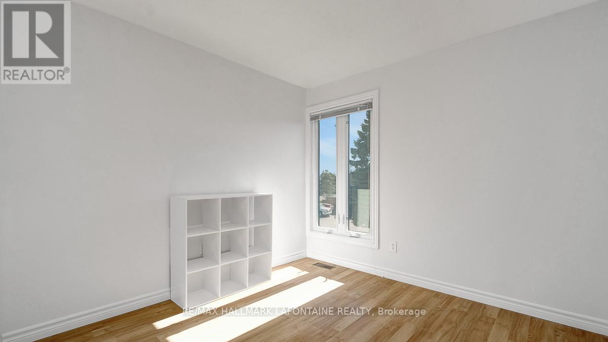 46 - 890 Cahill Drive W