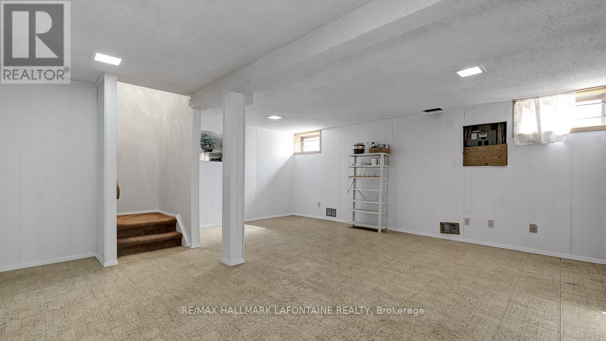 46 - 890 Cahill Drive W