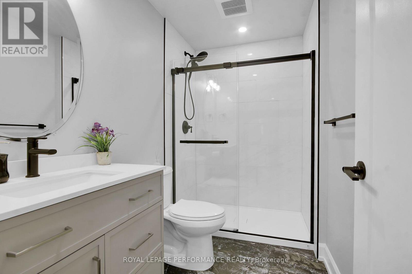 110 - 1770 Cabaret Lane