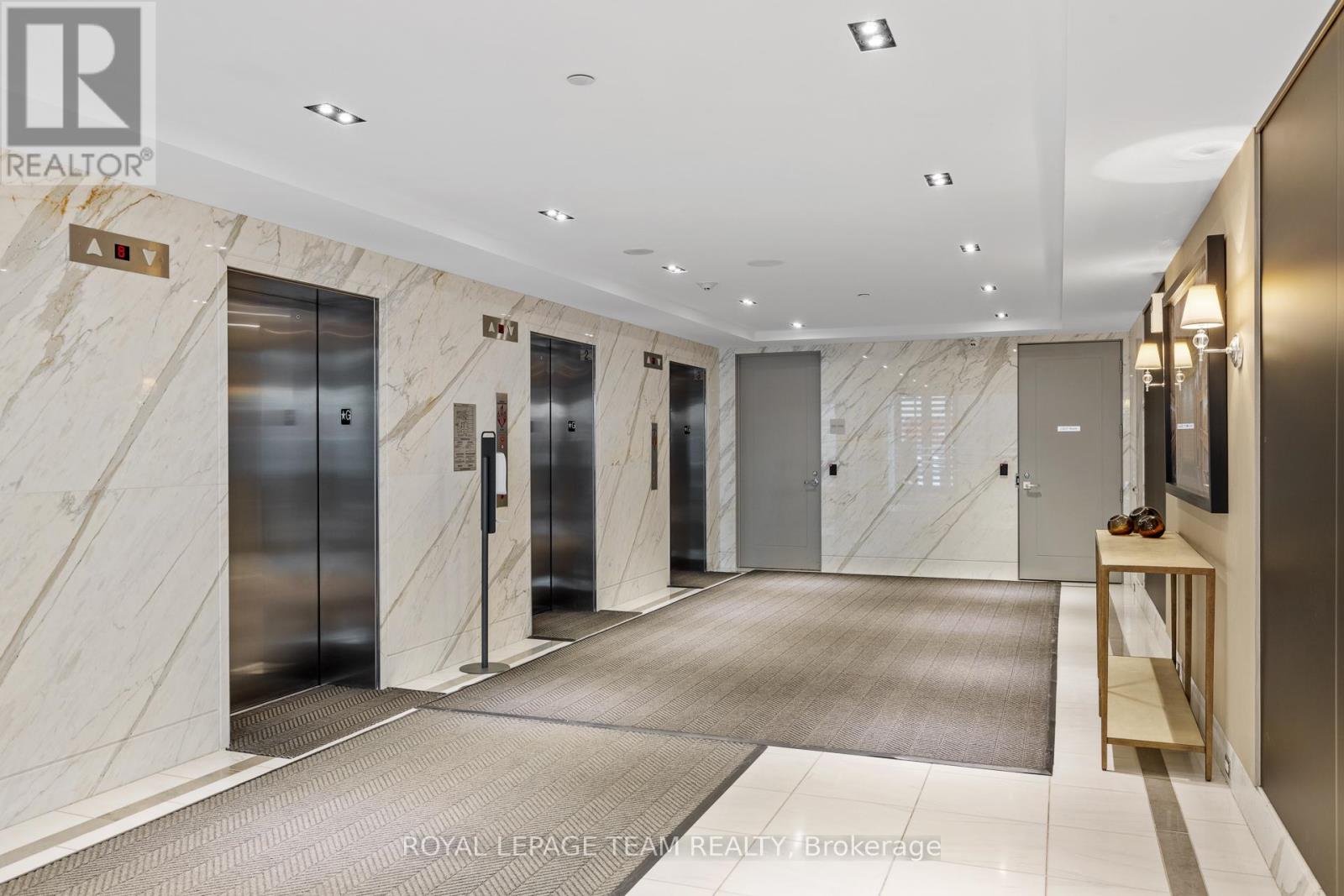 1506 - 111 Champagne Avenue S