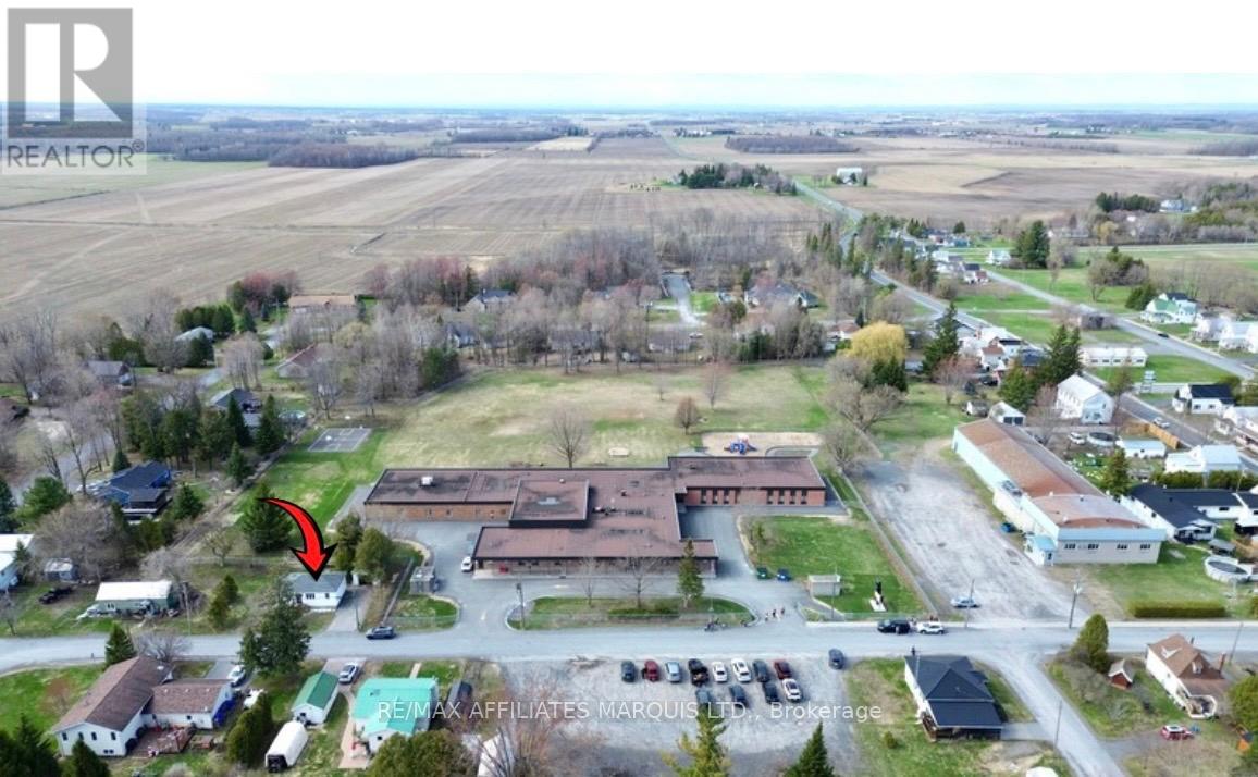 19 Alexander Street W