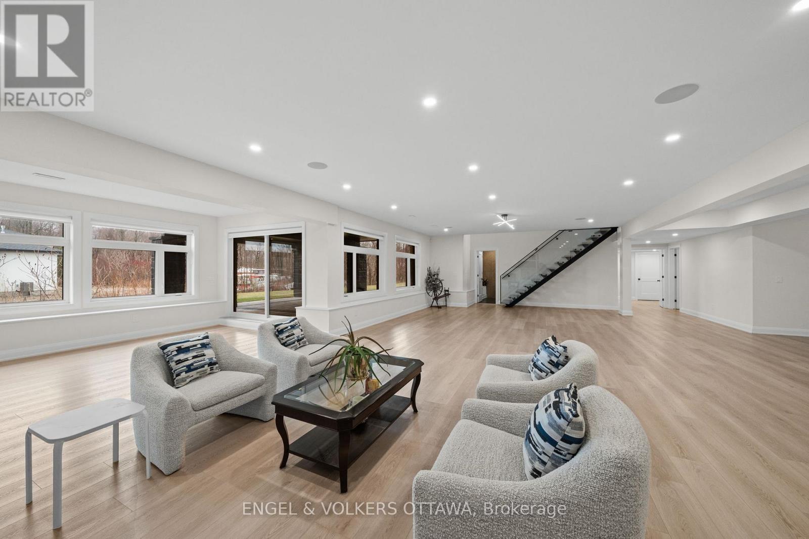 1600 Nightshade Place