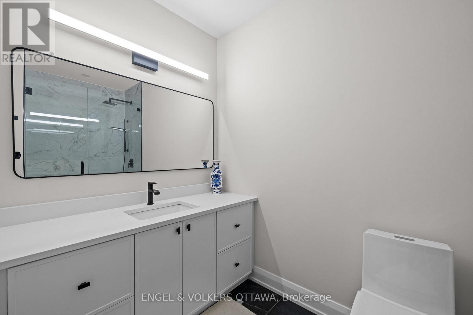 1600 Nightshade Place