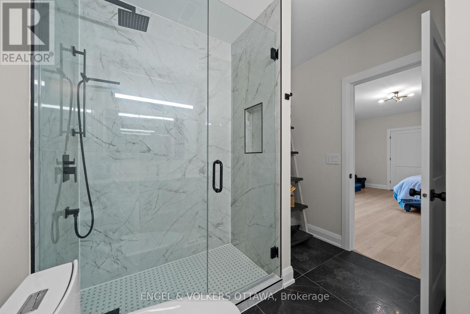 1600 Nightshade Place