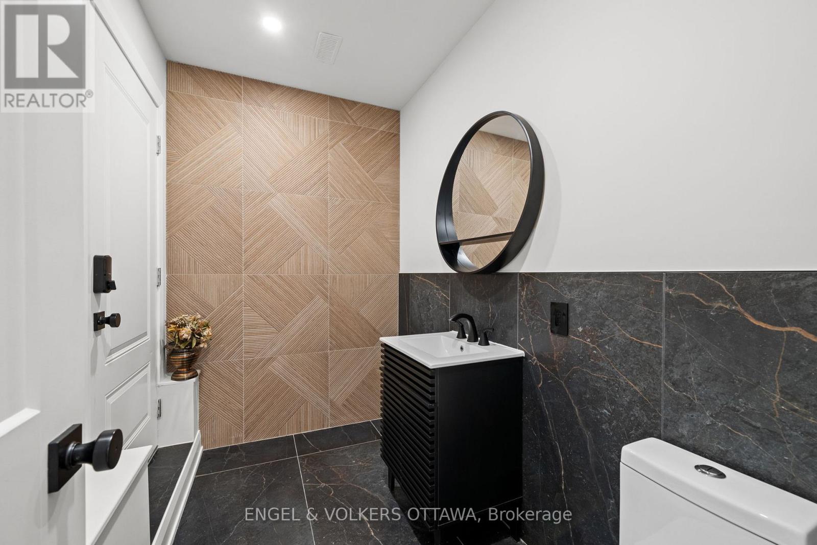 1600 Nightshade Place