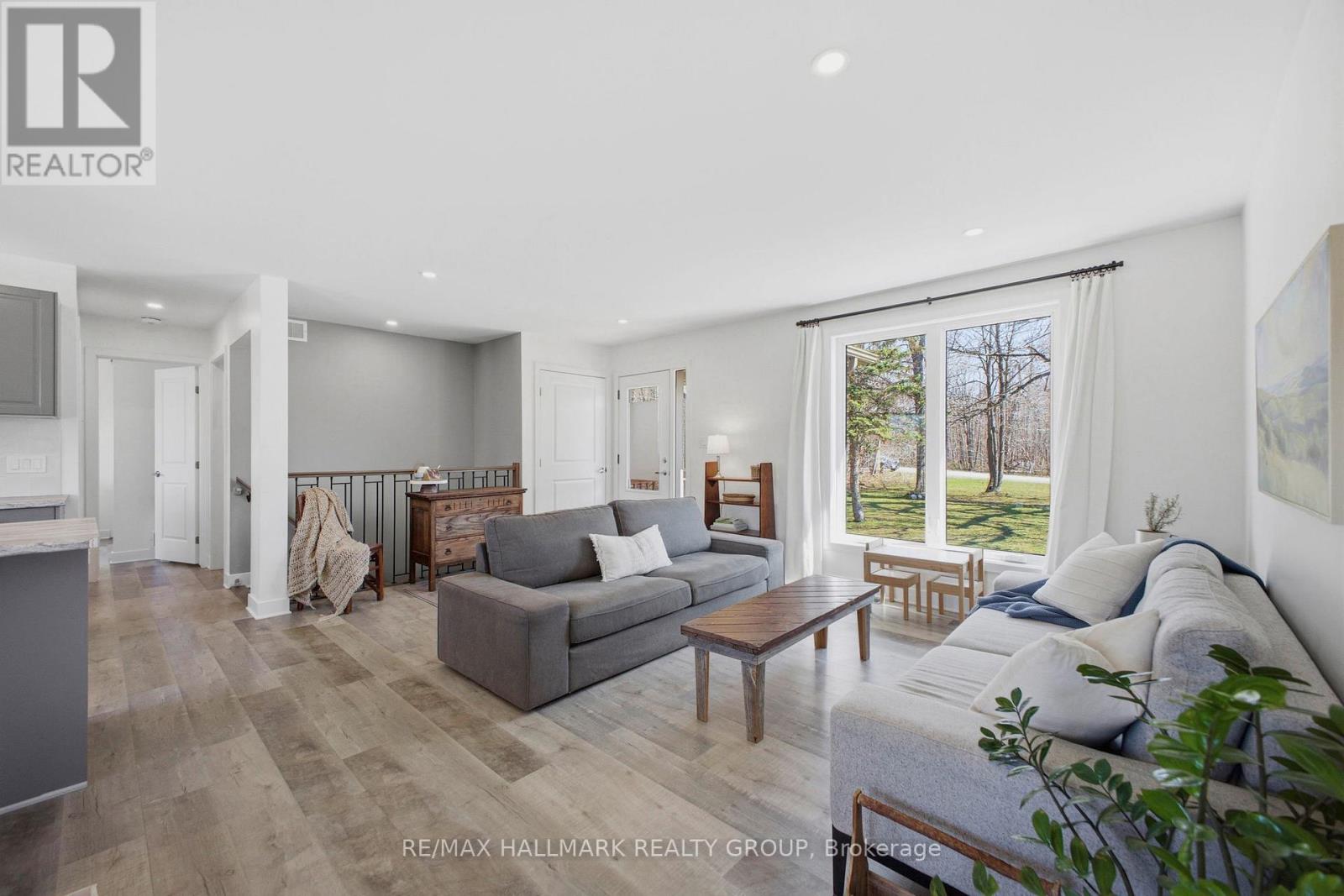 583 Gillies Corners Side Road