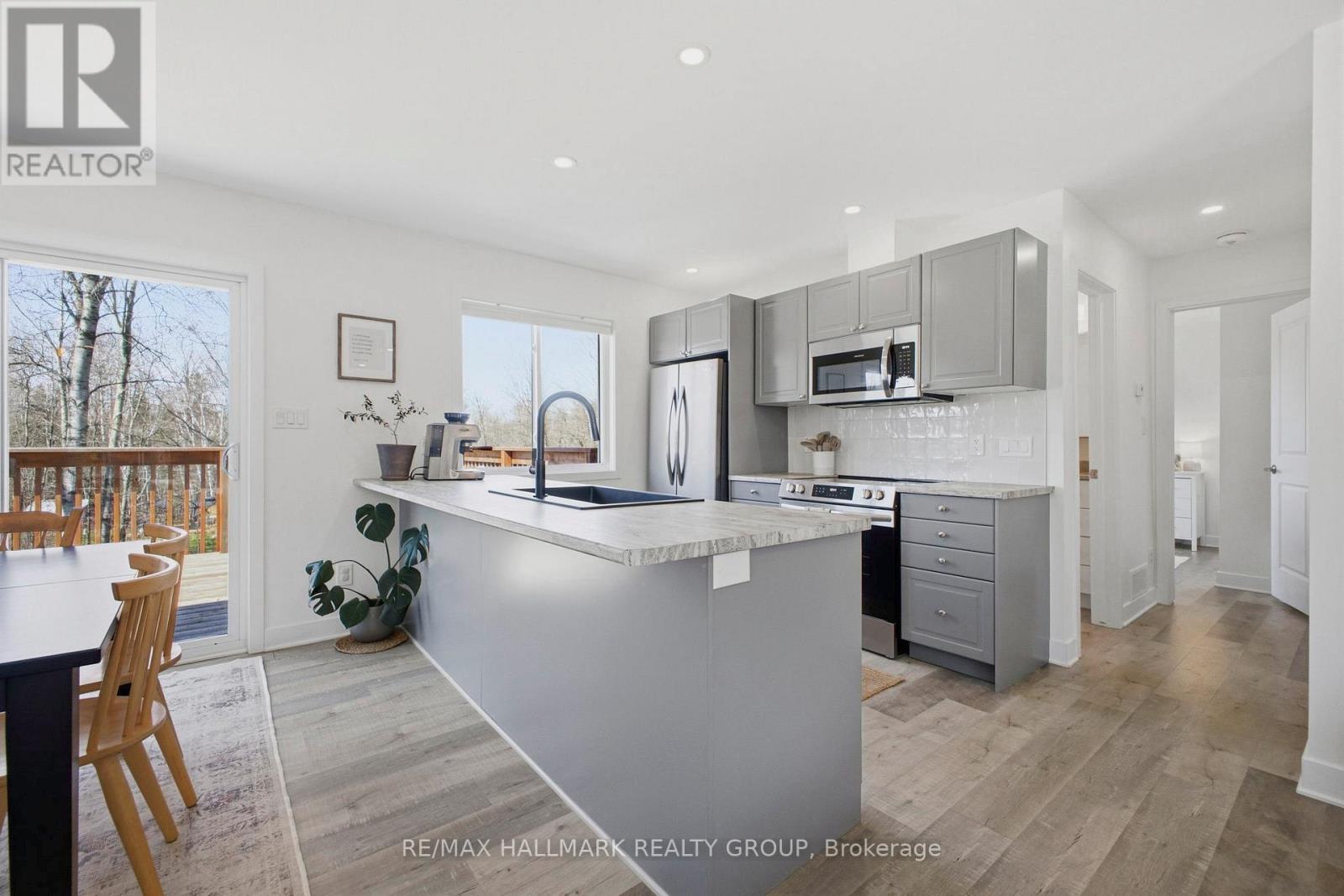 583 Gillies Corners Side Road