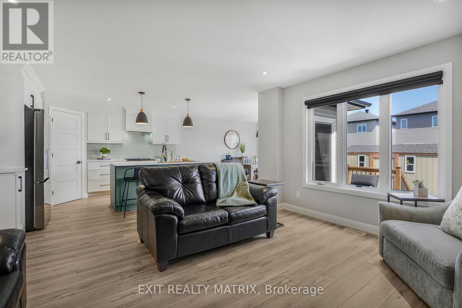 1202 Montblanc Crescent