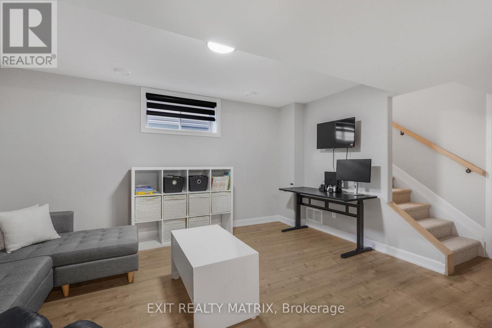 1202 Montblanc Crescent