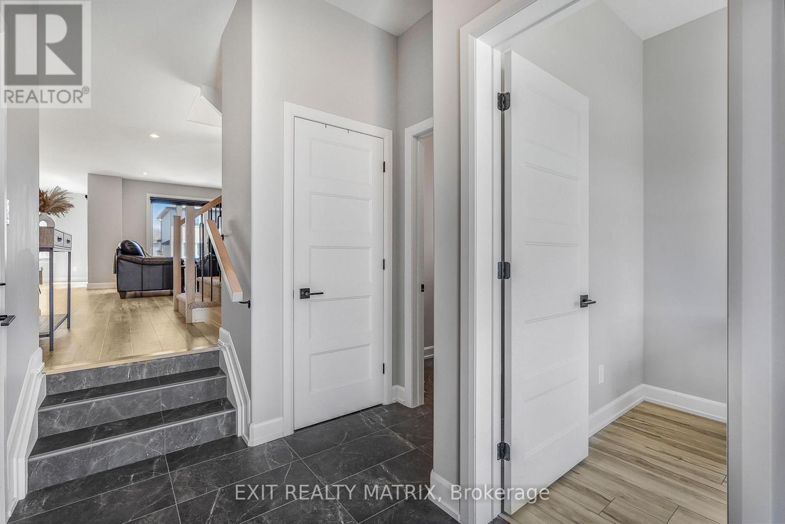 1202 Montblanc Crescent