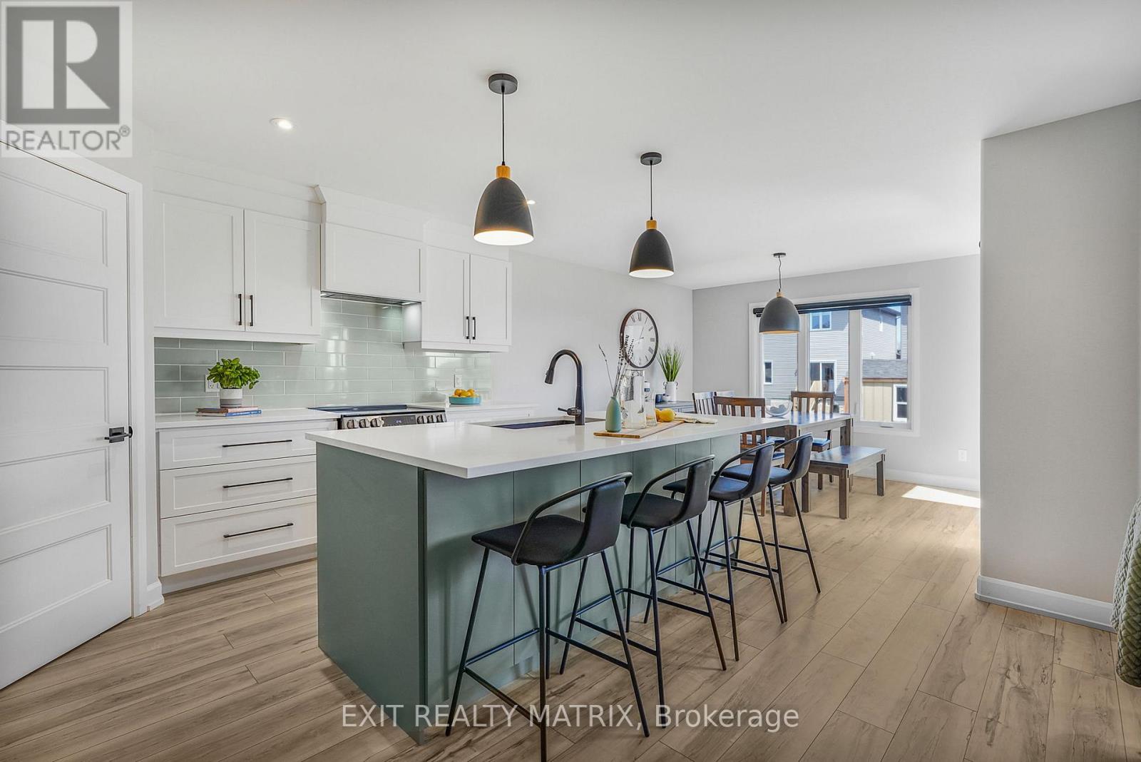 1202 Montblanc Crescent