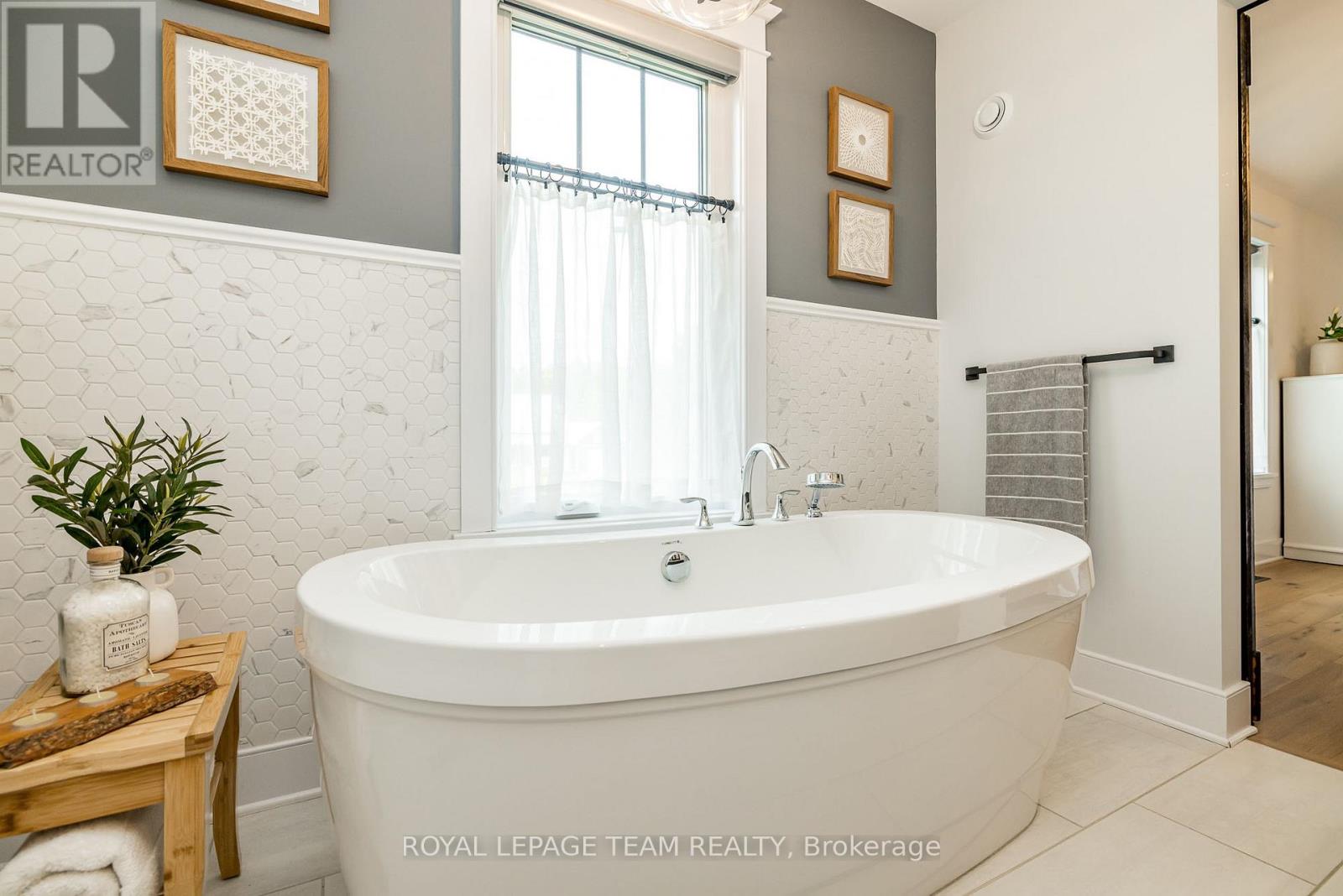 103 Brookberry Crescent