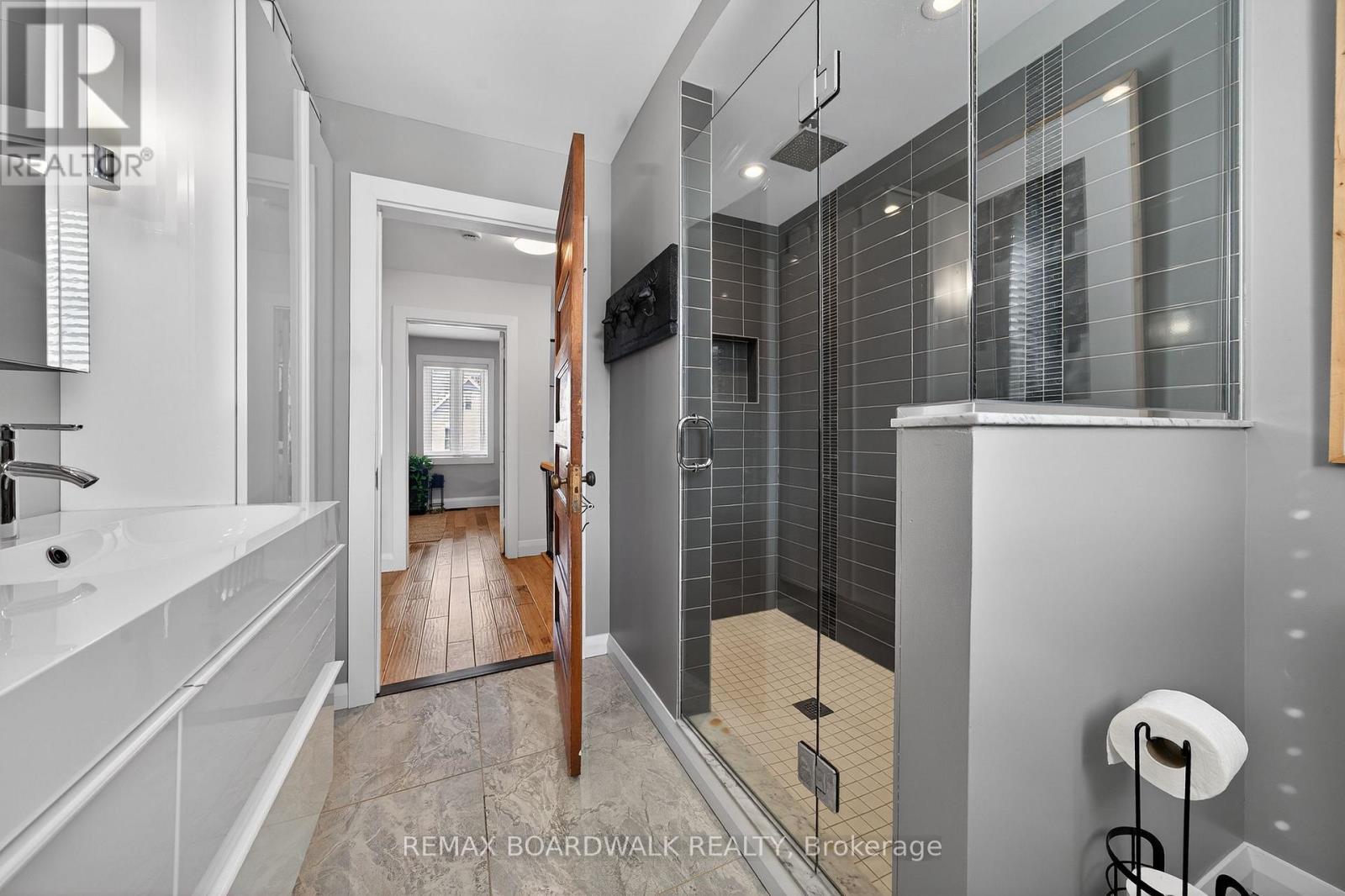 154 Queen Mary Street