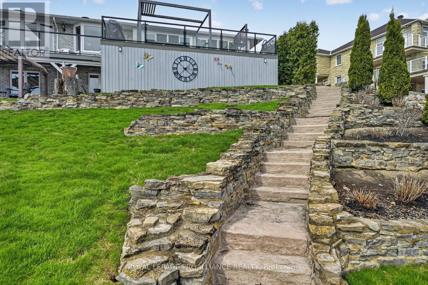 1289 County Road 2 Road E