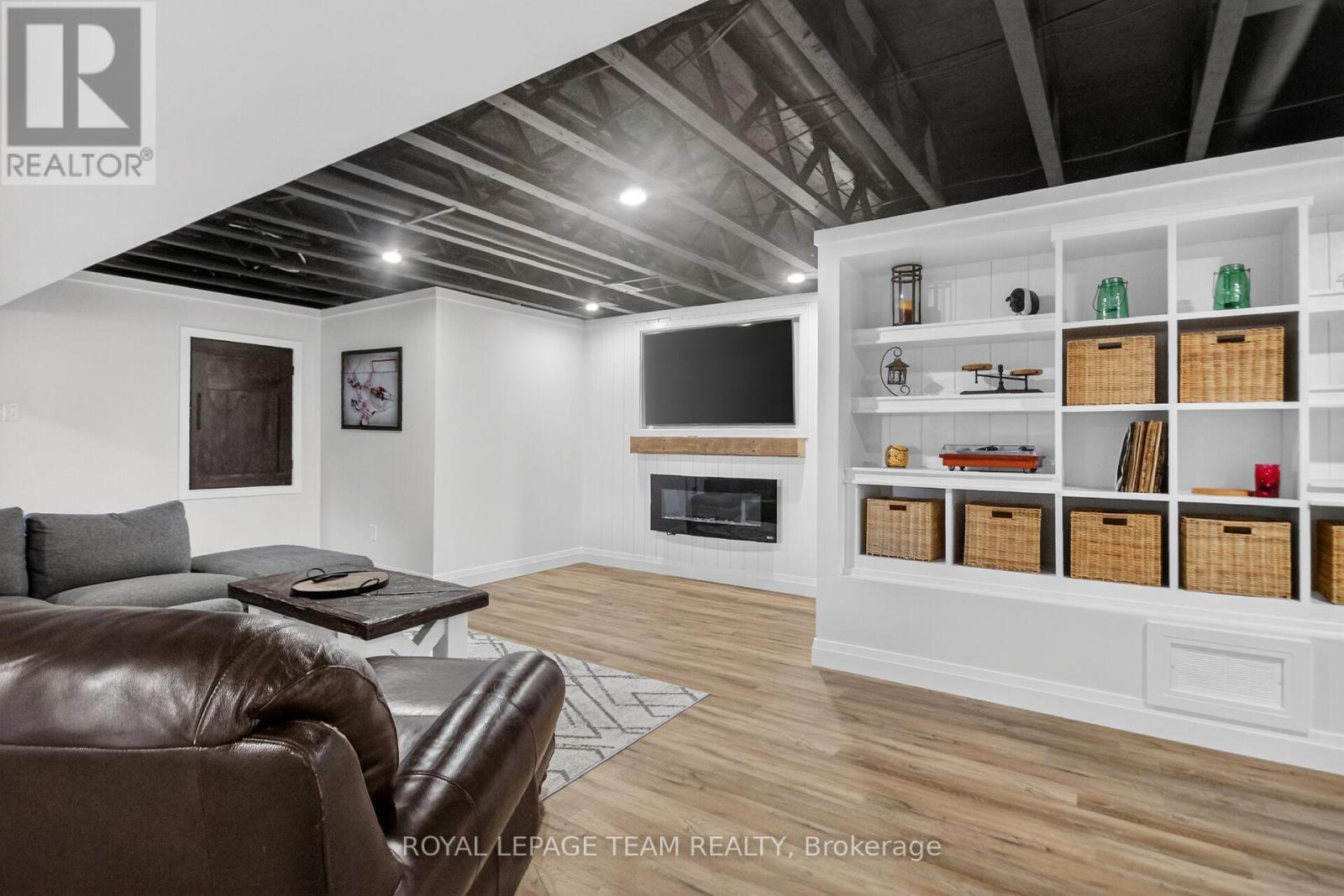 375 Johnny Porter Drive