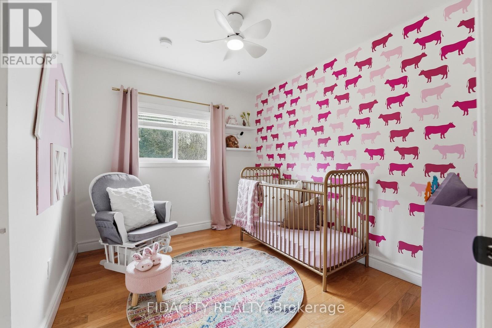 6560 Jack Pine Crescent