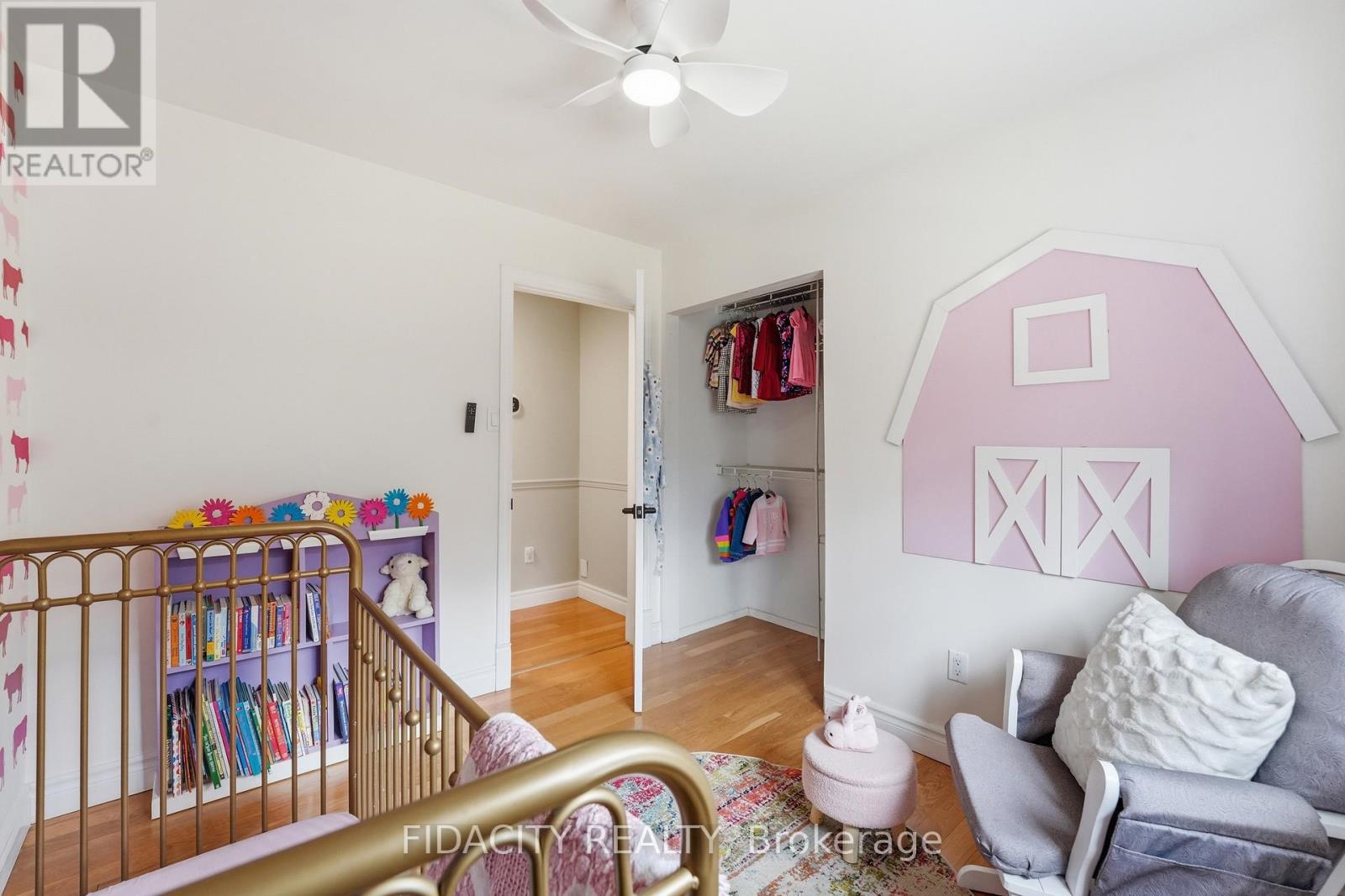 6560 Jack Pine Crescent