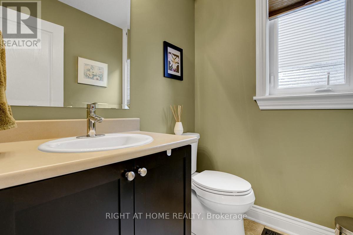 701 Everlasting Crescent