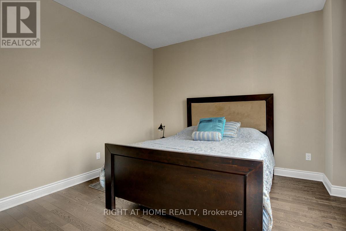 701 Everlasting Crescent