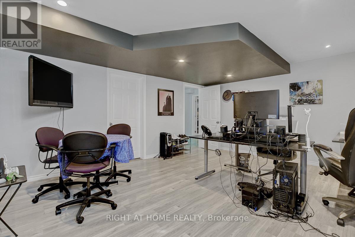 701 Everlasting Crescent