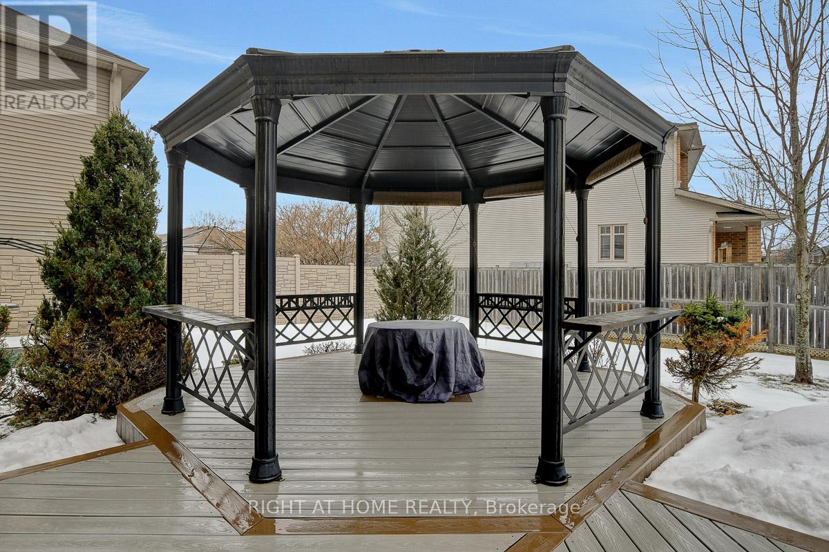 701 Everlasting Crescent