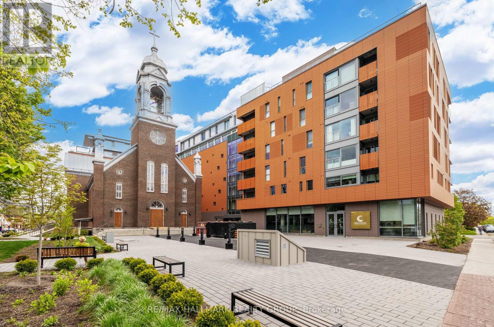 607 - 135 Barrette Street