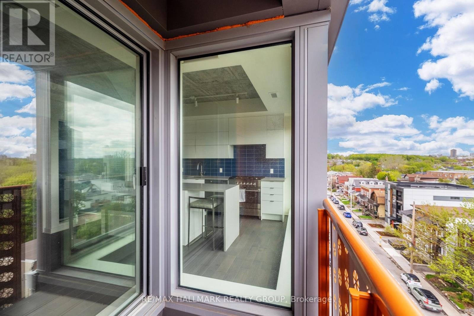 607 - 135 Barrette Street