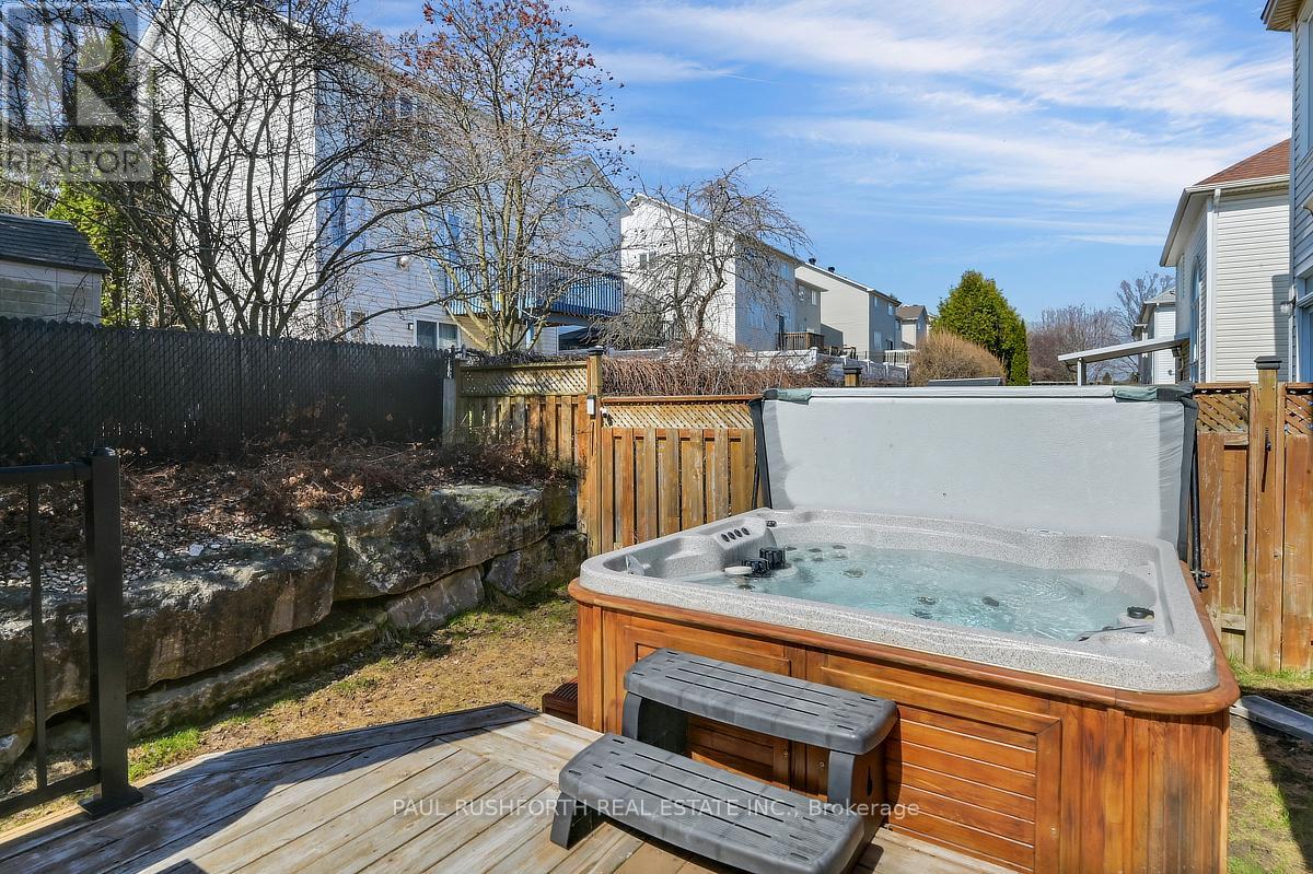 338 Kinghorn Crescent