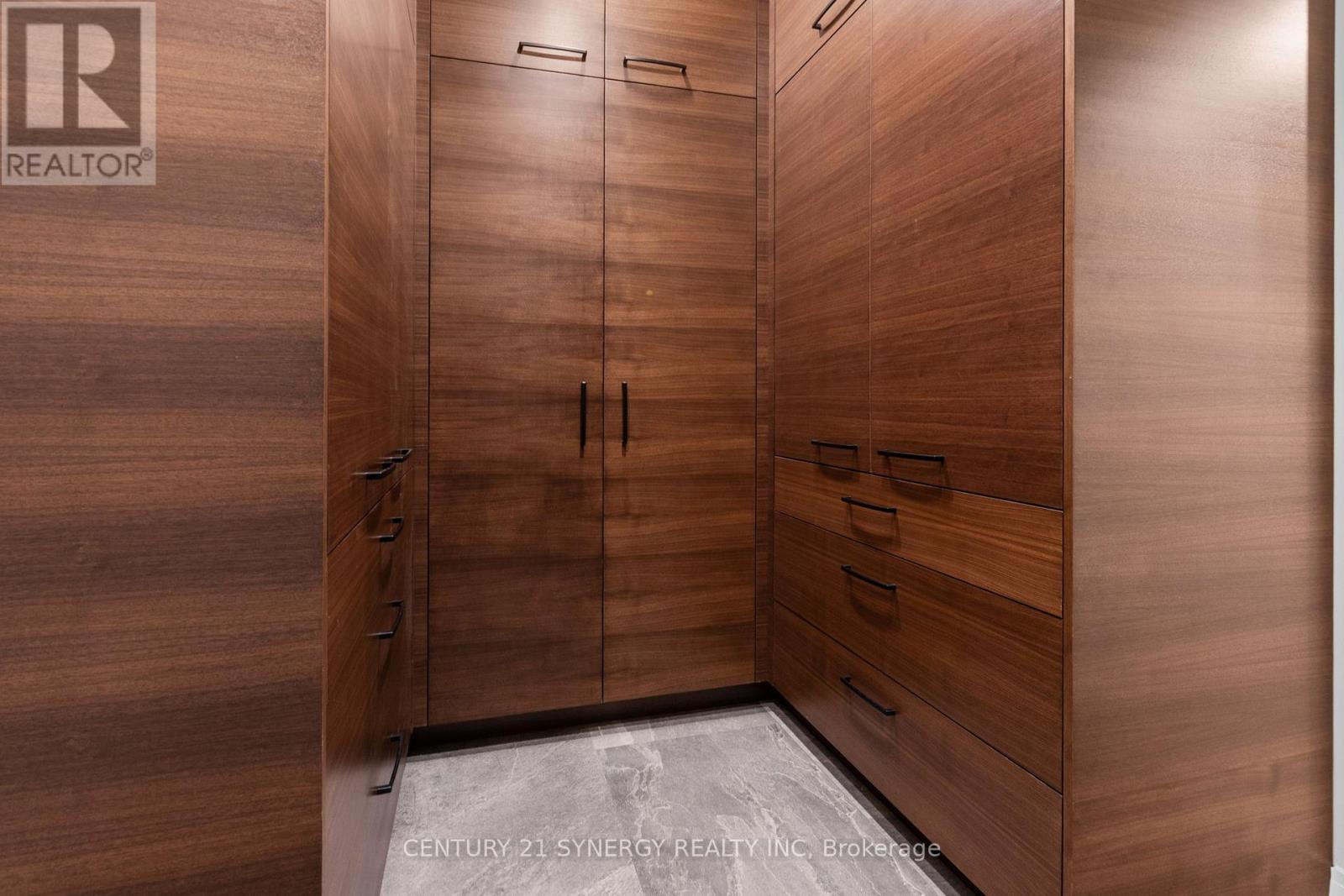 2318/2316 Summerside Drive