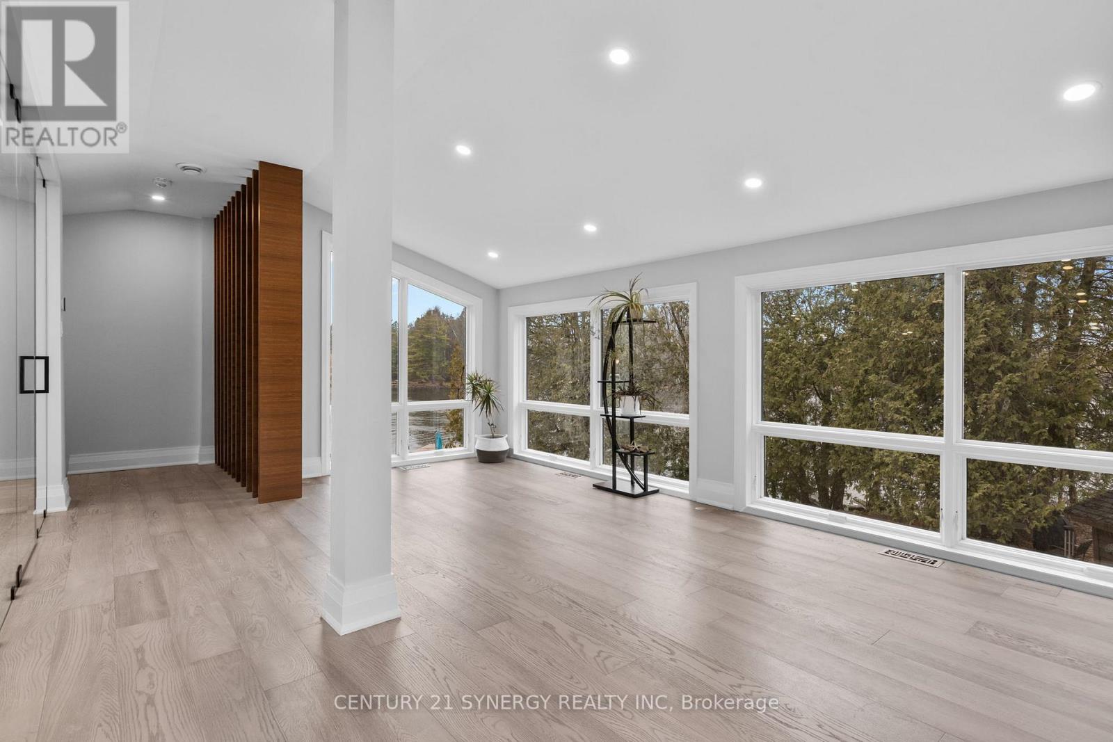 2318/2316 Summerside Drive