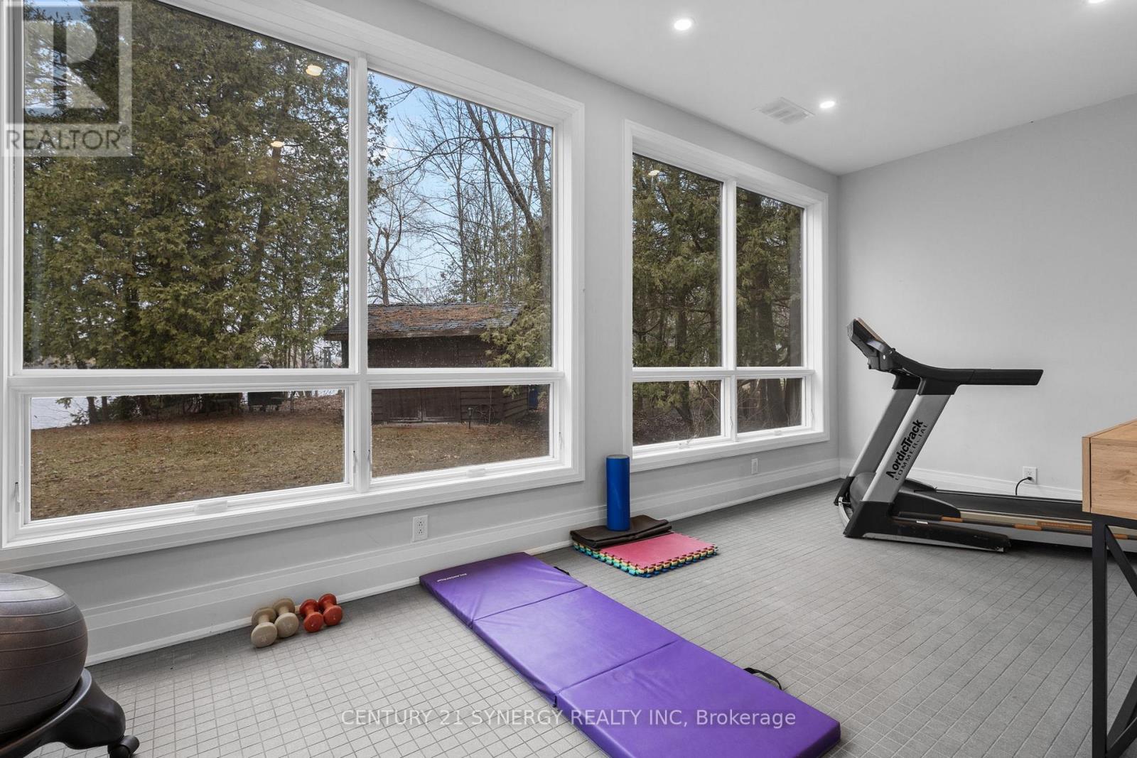 2318/2316 Summerside Drive