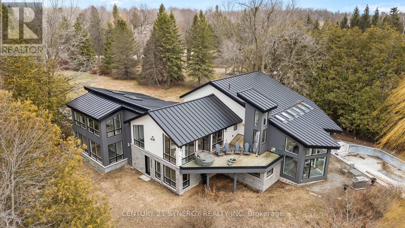 2318/2316 Summerside Drive