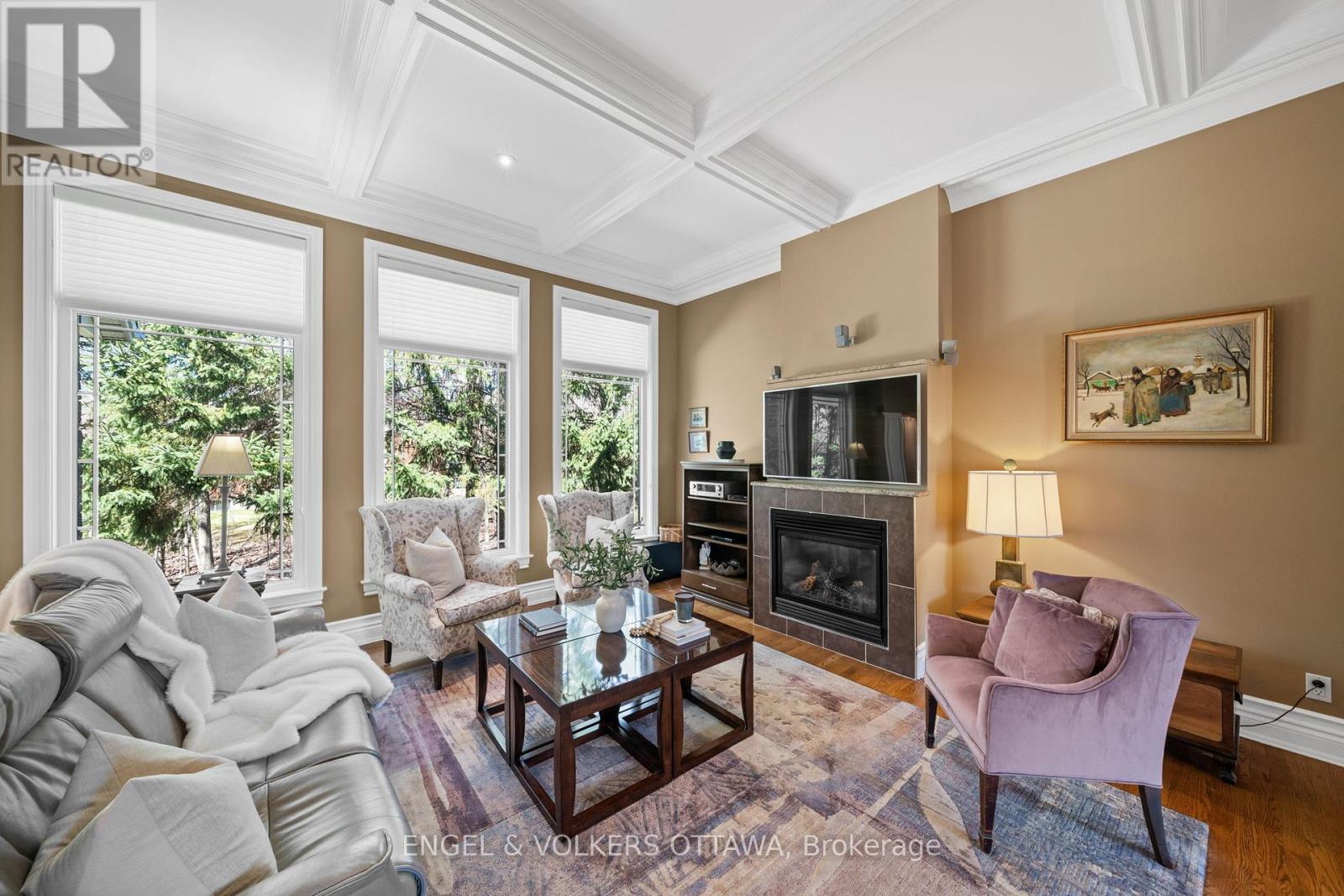 6370 Emerald Links Drive