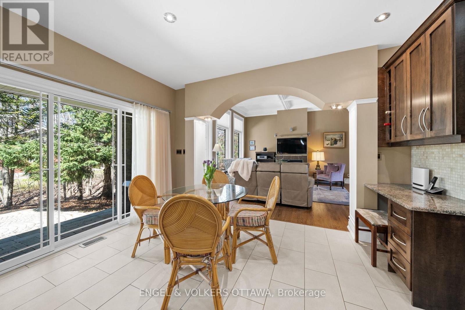 6370 Emerald Links Drive