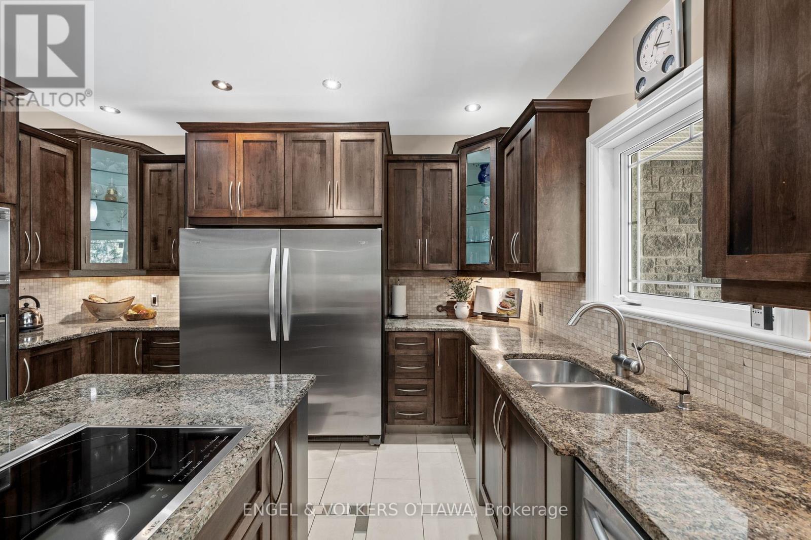 6370 Emerald Links Drive