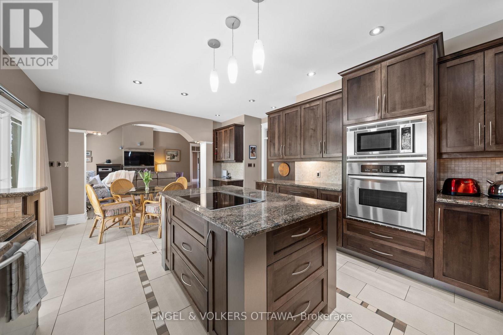 6370 Emerald Links Drive