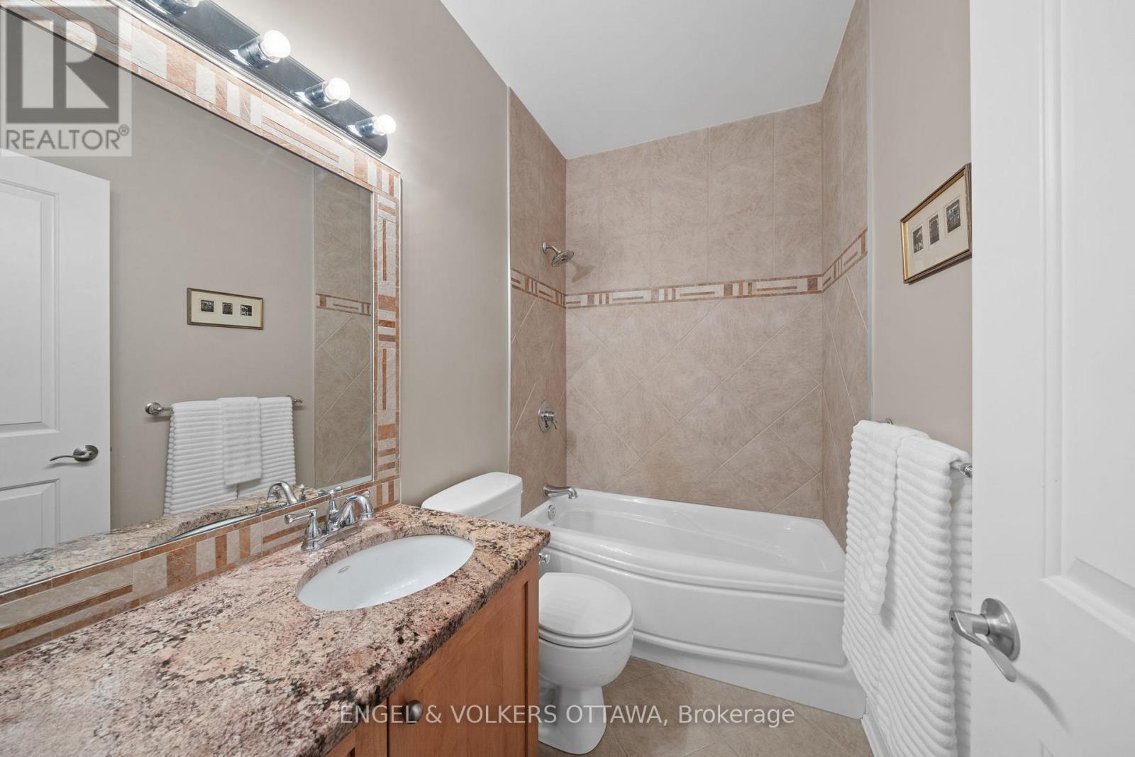 6370 Emerald Links Drive