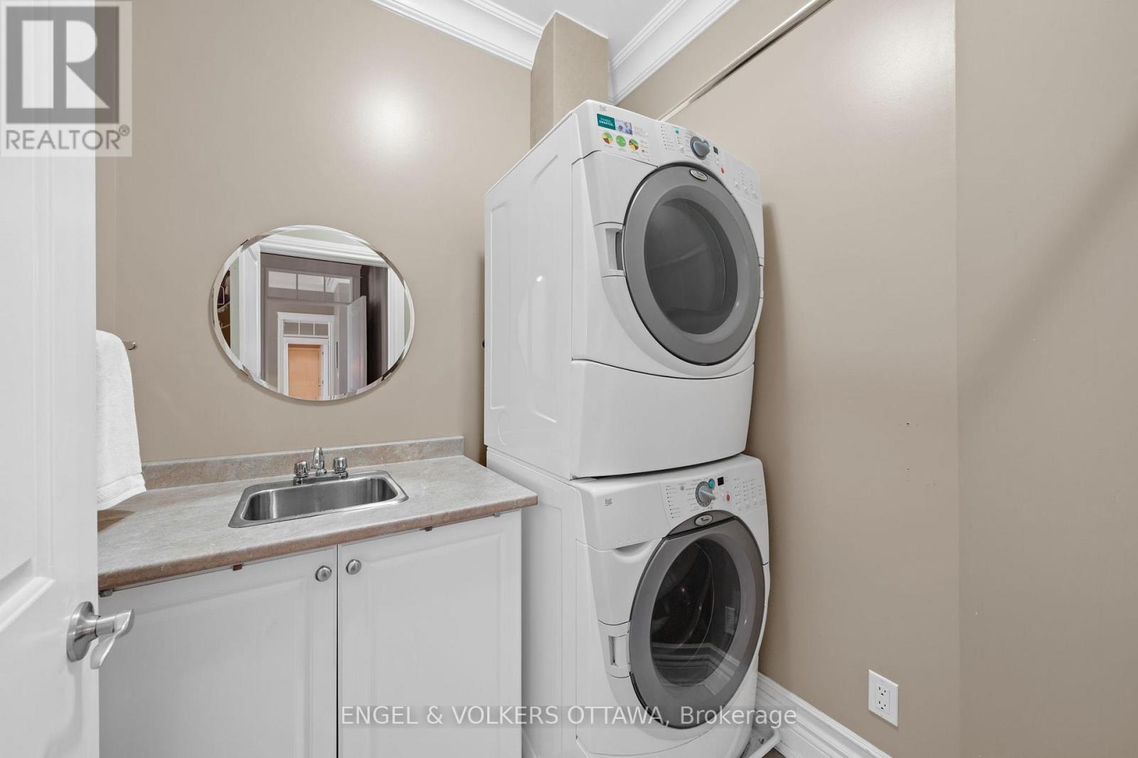 6370 Emerald Links Drive