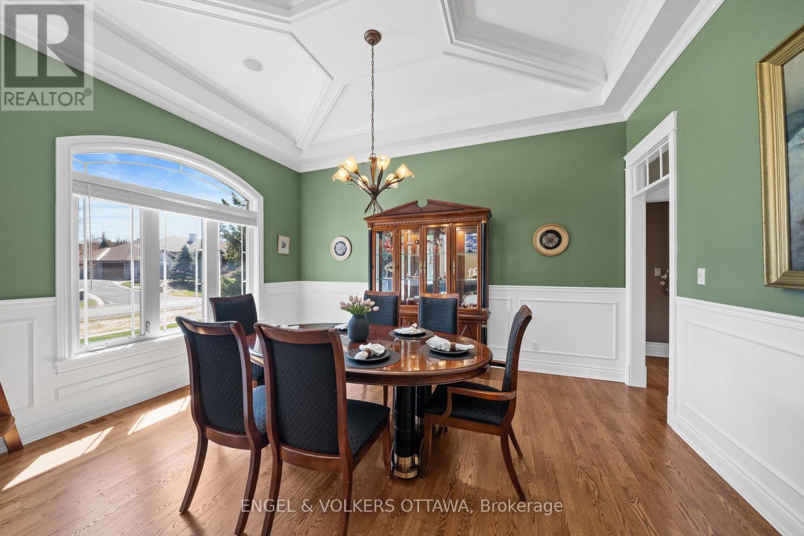 6370 Emerald Links Drive