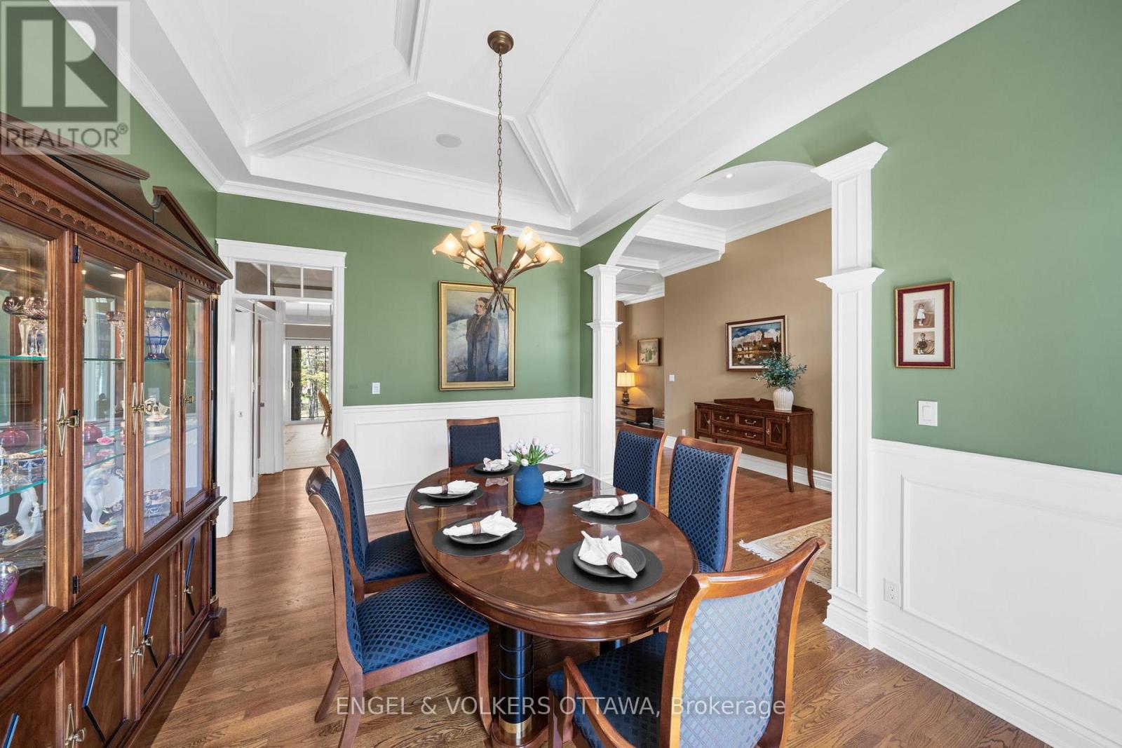 6370 Emerald Links Drive