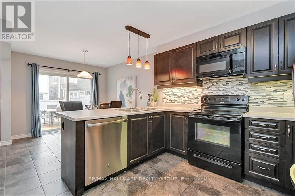 81 Switch Grass Crescent