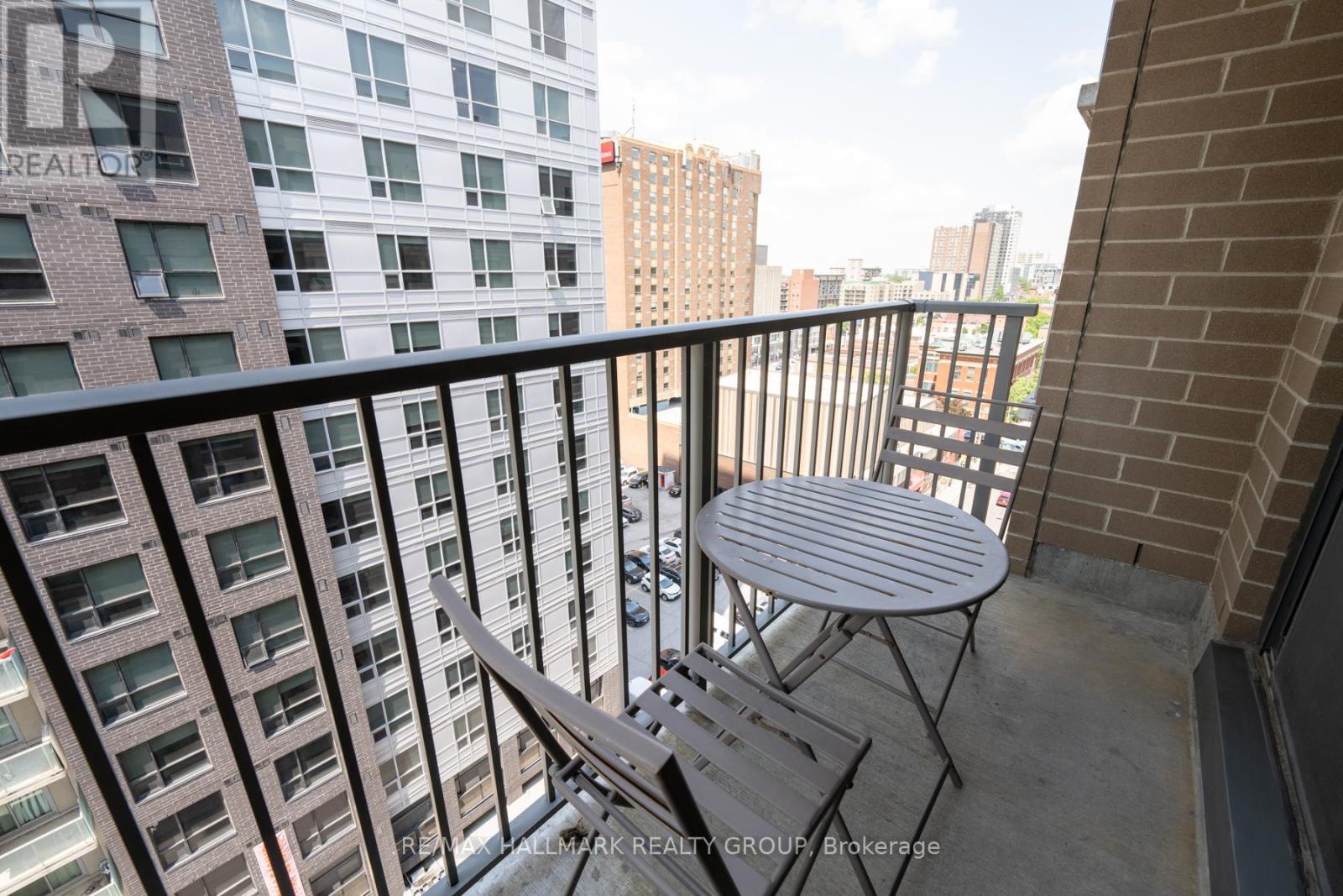 1007 - 200 Besserer Street