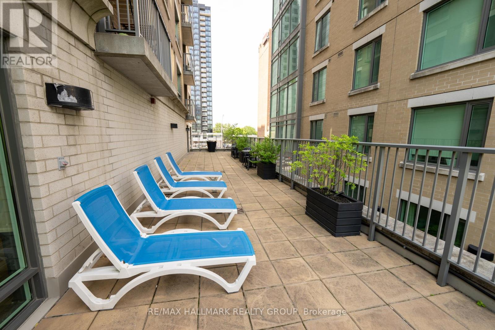 1007 - 200 Besserer Street