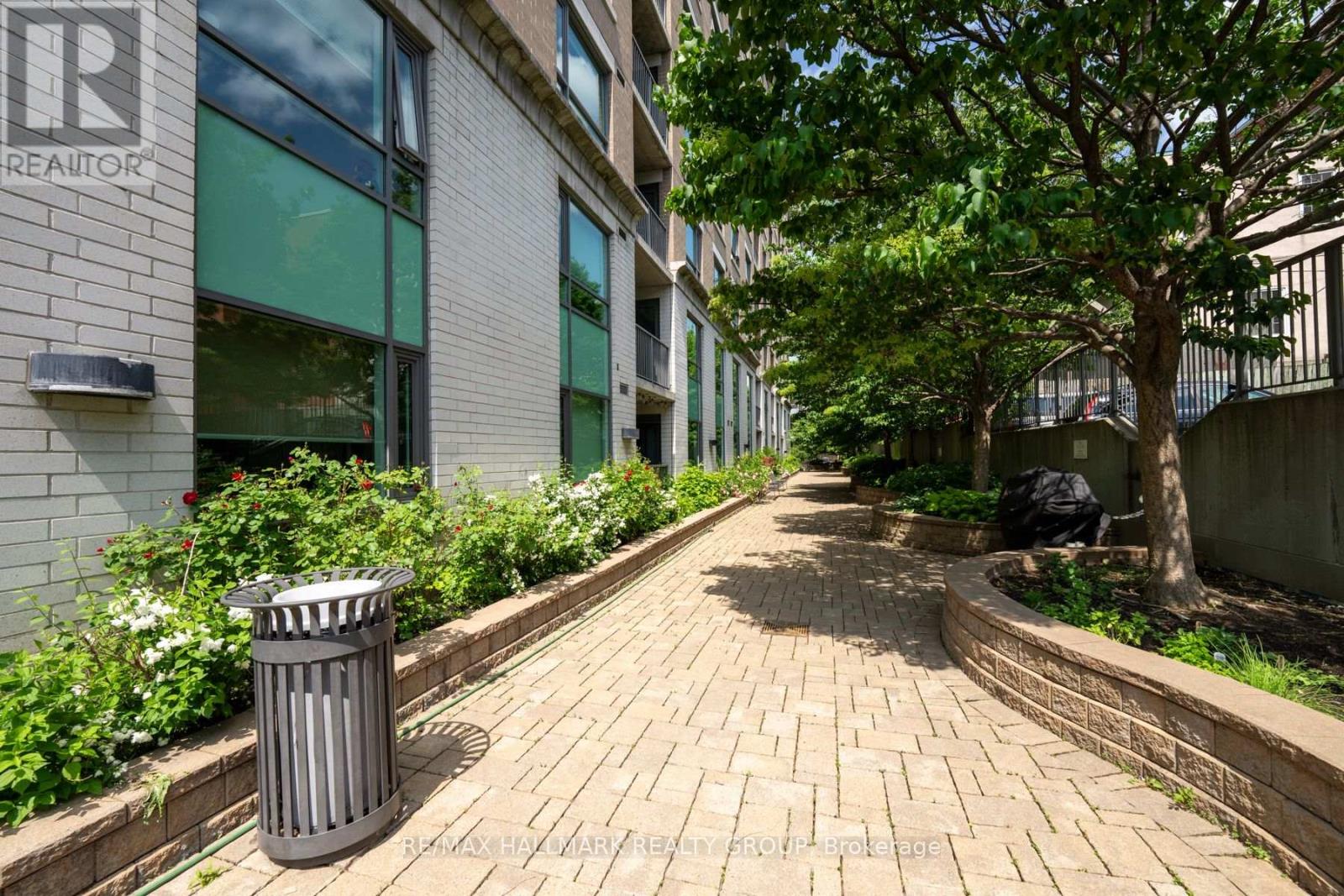 1007 - 200 Besserer Street