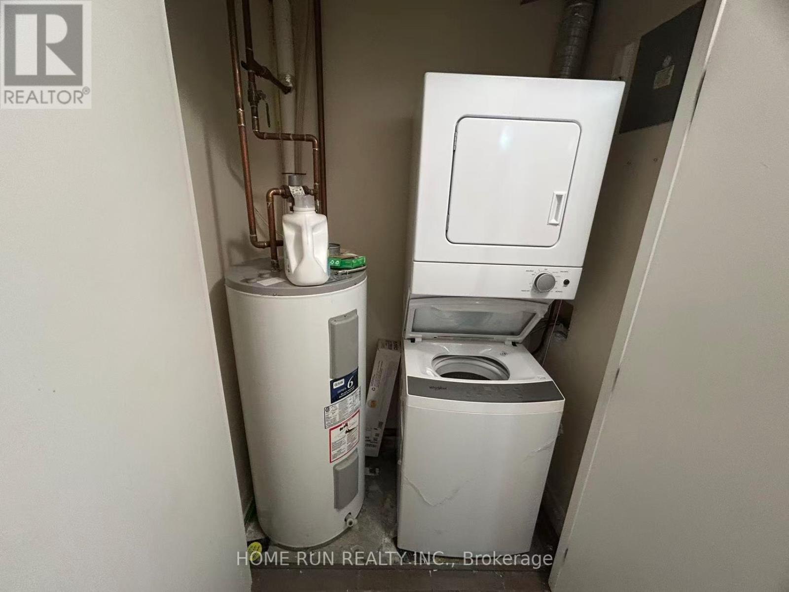 1007 - 245 Kent Street