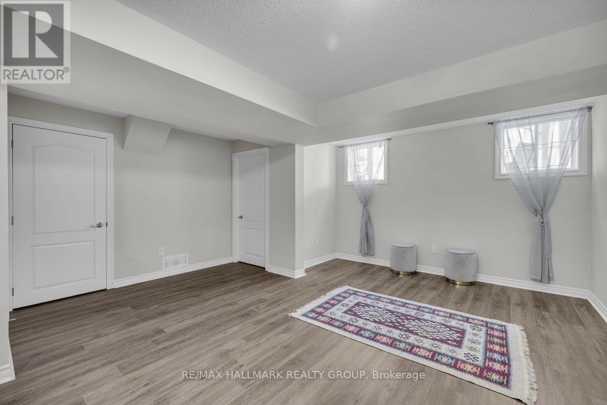 229 Meadowbreeze Drive